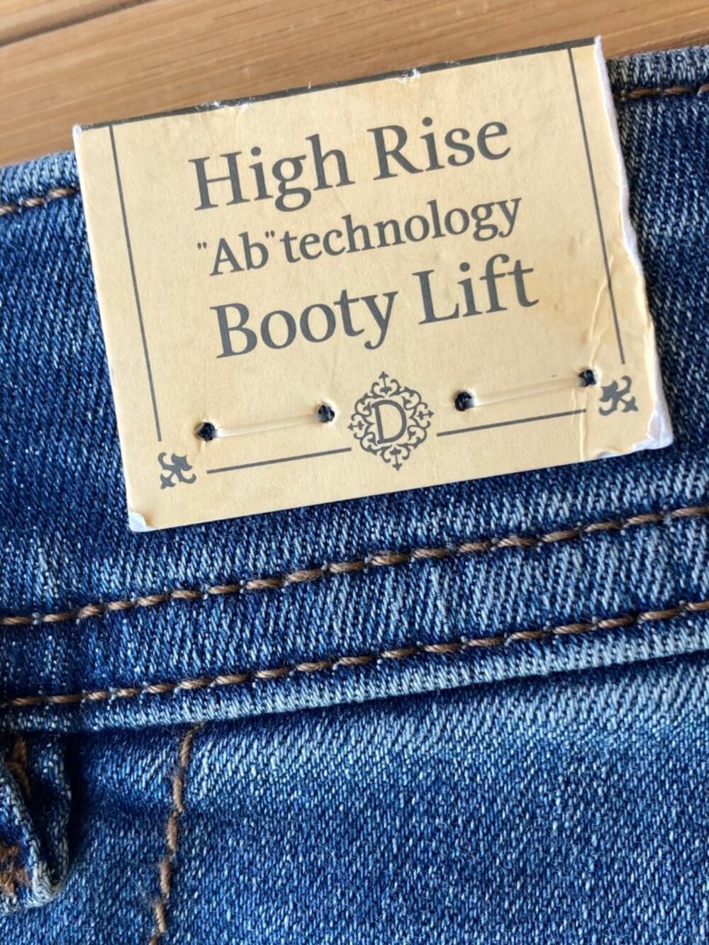 Democracy Ab Solution High Rise Out There Flare Jeans Raw Hem Womens 6 Blue NWT - Picture 10 of 11